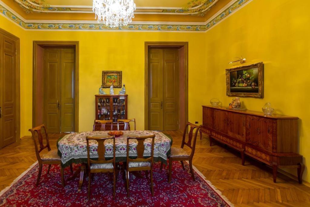 Deniz Inn Boutique Hotel Баку Екстер'єр фото